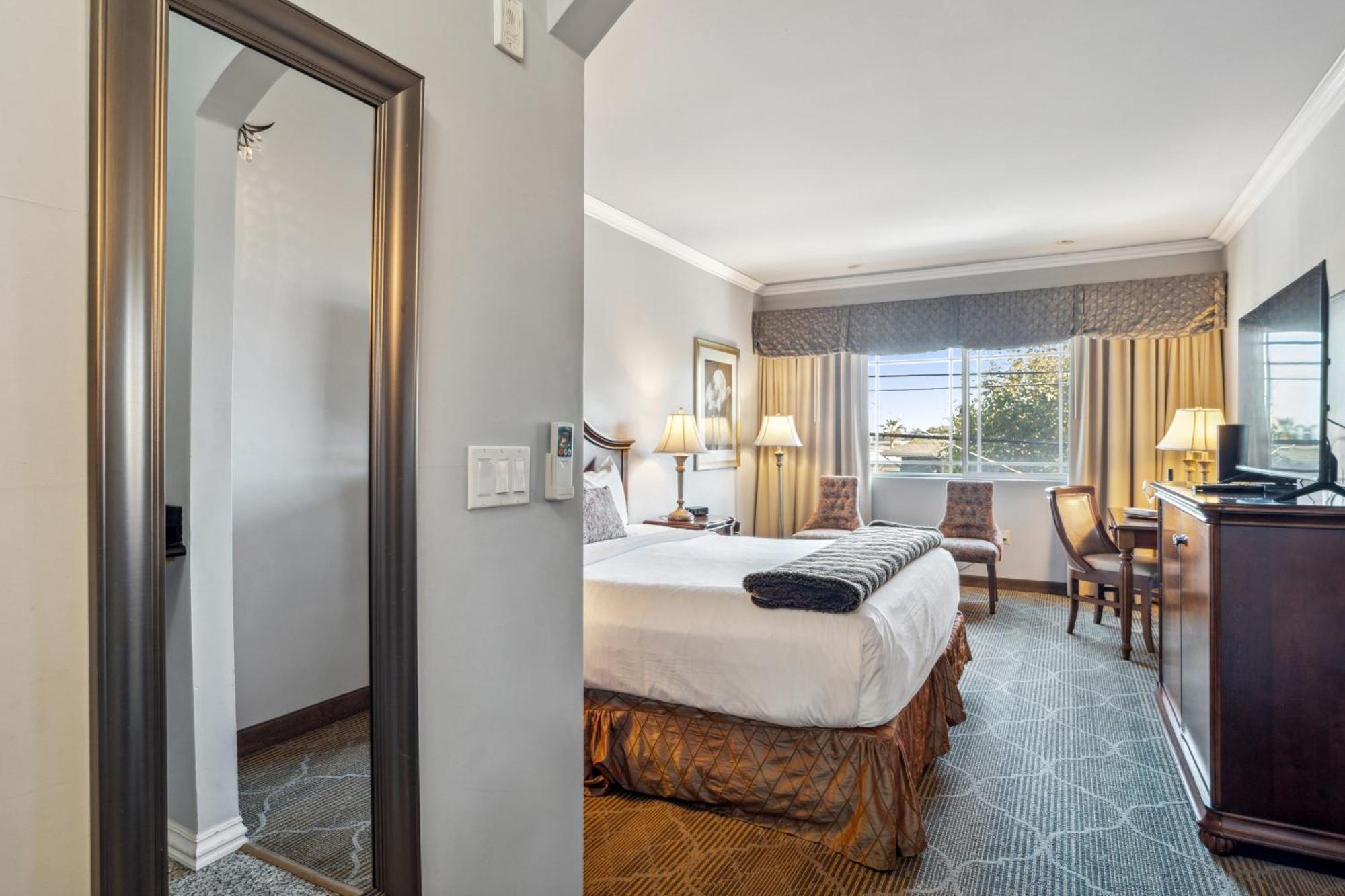 Hotel Montes Hotel, Ascend Collection 3*
